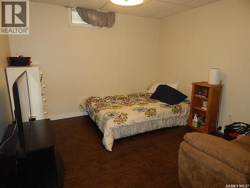 222 Westview Drive, Coronach, SK - Indoor Photo Showing Bedroom