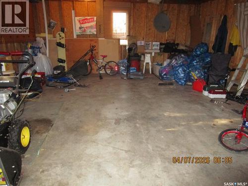 222 Westview Drive, Coronach, SK - Indoor Photo Showing Garage