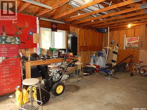 222 Westview Drive, Coronach, SK - Indoor Photo Showing Garage