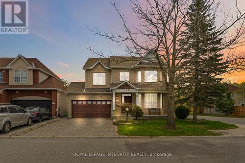 68 GREATWOOD CRESCENT  Ottawa, ON K2G 6T6