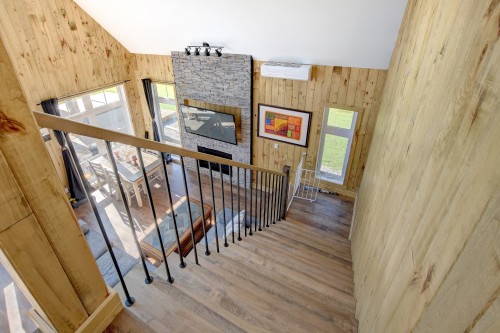 Escalier - 110 Ch. Des Aigles, Saint-Michel-Des-Saints, QC - Indoor Photo Showing Other Room