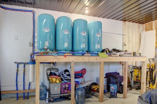 Garage - 110 Ch. Des Aigles, Saint-Michel-Des-Saints, QC - Indoor