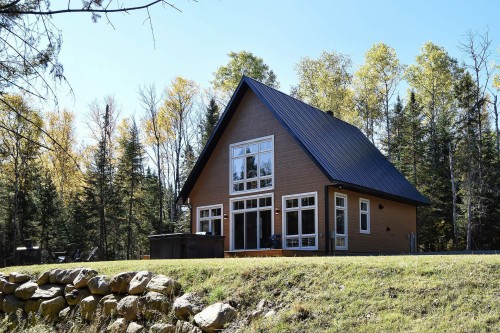 851 Ch. du Lac-à-la-Truite  Saint-Michel-Des-Saints, QC J0K 3B0