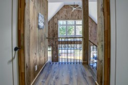 Mezzanine - 