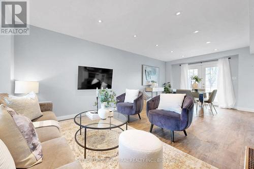 14 Windham Crescent, Clarington, ON - Indoor Photo Showing Living Room