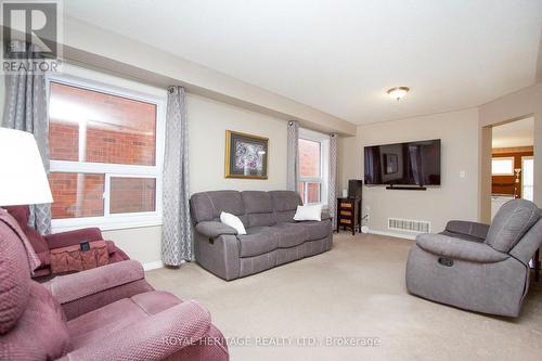 92 Booth Crescent, Ajax (Central), ON - Indoor Photo Showing Living Room