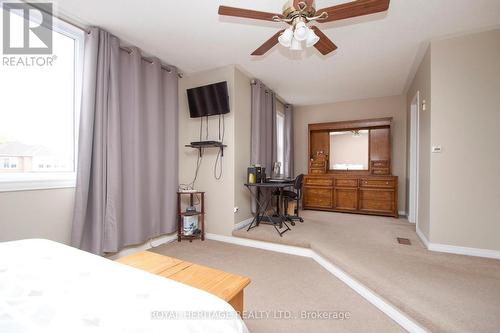 92 Booth Crescent, Ajax (Central), ON - Indoor Photo Showing Bedroom