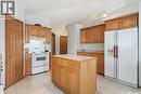 11 Columbia Drive, Saskatoon, SK  - Indoor Photo Showing Kitchen 