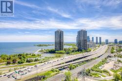 2009 - 105 THE QUEENSWAY AVENUE Toronto, ON M6S 1B3