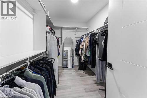 7365 Jonathan Drive, Niagara Falls, ON - Indoor With Storage