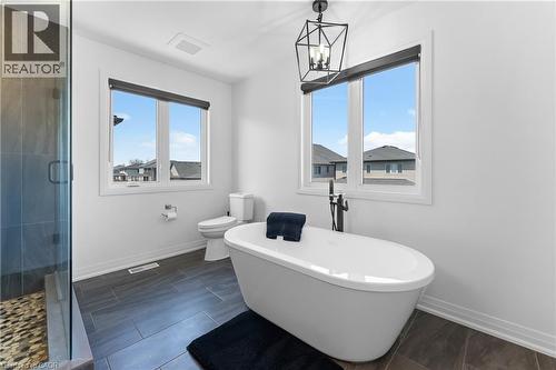 7365 Jonathan Drive, Niagara Falls, ON - Indoor Photo Showing Bathroom