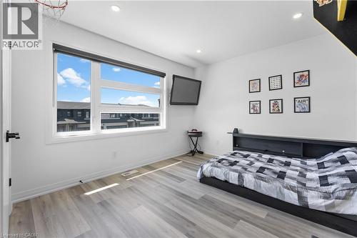 7365 Jonathan Drive, Niagara Falls, ON - Indoor Photo Showing Bedroom