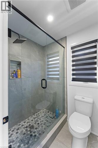 7365 Jonathan Drive, Niagara Falls, ON - Indoor Photo Showing Bathroom