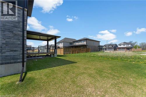 7365 Jonathan Drive, Niagara Falls, ON - Outdoor