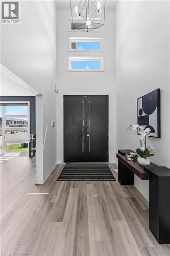 7365 Jonathan Drive, Niagara Falls, ON - Indoor Photo Showing Other Room