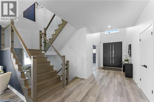 7365 Jonathan Drive, Niagara Falls, ON - Indoor Photo Showing Other Room