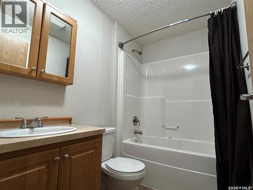 17 2004 Alice Road, Estevan, SK 
