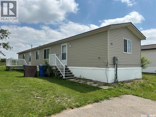 17 2004 Alice Road, Estevan, SK 