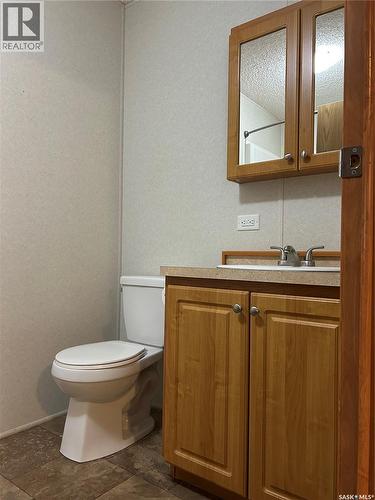 17 2004 Alice Road, Estevan, SK 