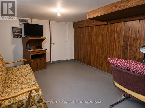 66 Radford Avenue, Fort Erie (Lakeshore), ON - Indoor Photo Showing Other Room