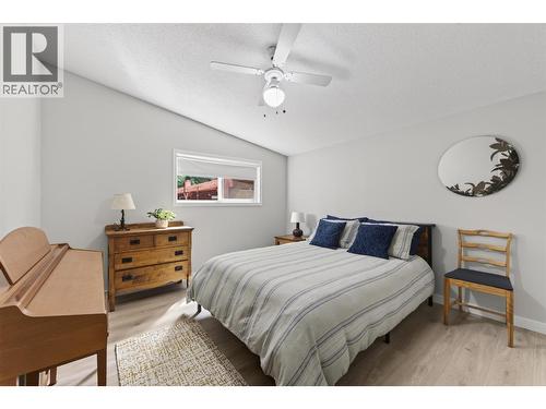 902 26Th Street, Castlegar, BC - Indoor Photo Showing Bedroom