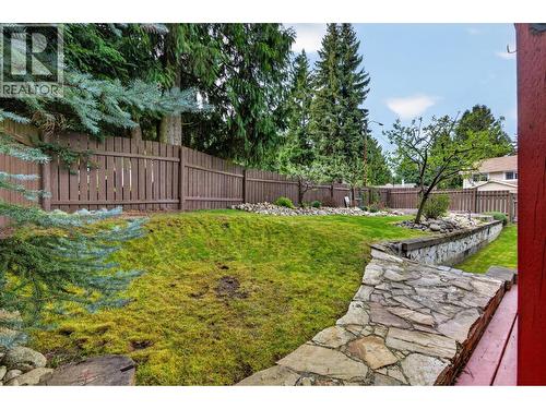 902 26Th Street, Castlegar, BC - Outdoor With Backyard