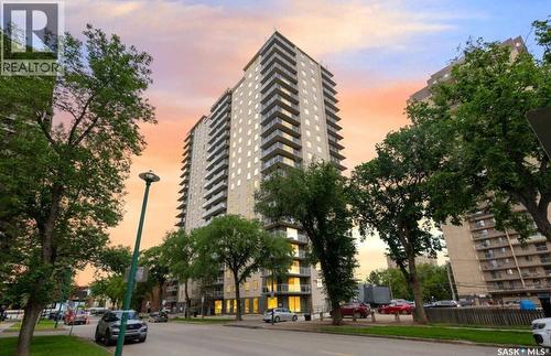 1804 320 5th AVENUE N  Saskatoon, SK S7K 2P5