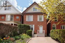 122 KENT STREET  Hamilton, ON L8P 3Z3