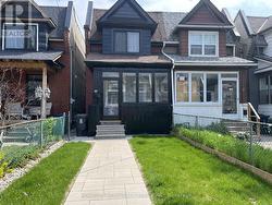 19 BRITANNIA AVENUE Toronto, ON M6N 3T6