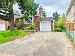 GROUND - 76 HOLMES AVENUE Toronto, ON M2N 4M2