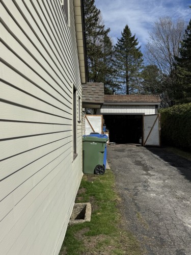 Garage - 63 Rue St-Louis, Farnham, QC - Outdoor