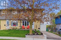 51 CLEMENS AVENUE  Cambridge, ON N3C 2W6