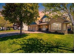 3 Royal Sovereign Close  Mount Pearl, NL A1N 4N3