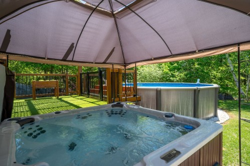 Spa - 1647 Ch. De Mont-Howard, Saint-Adolphe-D'Howard, QC 