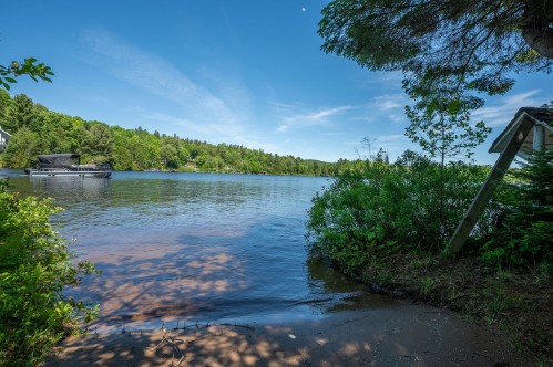 Bord de l'eau - 1647 Ch. De Mont-Howard, Saint-Adolphe-D'Howard, QC 