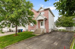 120 Carré de la Batture Terrebonne (Lachenaie), QC J6W 5Z8