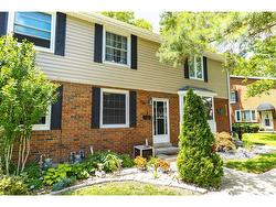 5-8418 Little River Boulevard  Windsor, ON N8S 2B5