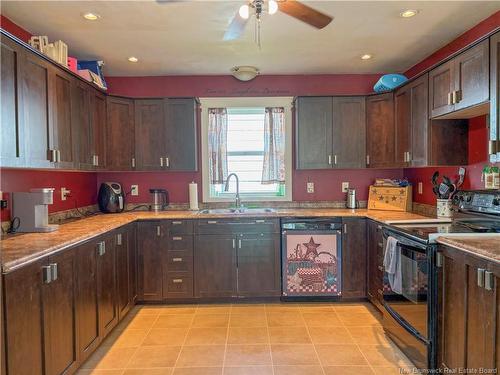 33 Hillcrest Ave, Hartland, NB 