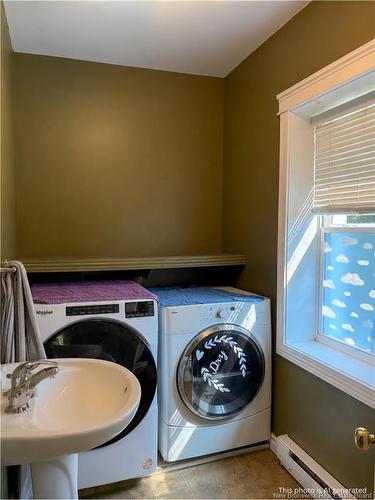 33 Hillcrest Ave, Hartland, NB 