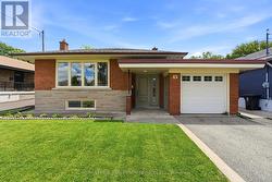 45 POYNTER DRIVE  Toronto, ON M9R 1L3