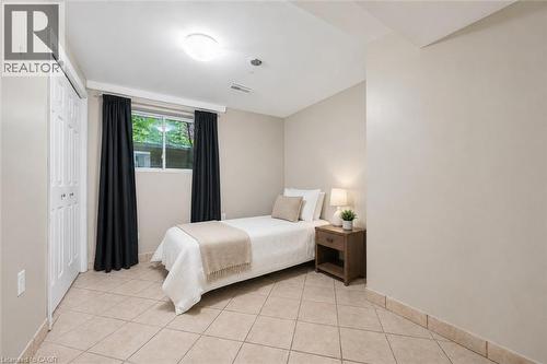 73 Waxwing Crescent, Guelph, ON 