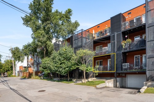 Back of Structure - 1-2162 Av. Bourbonnière, Montréal (Mercier/Hochelaga-Maisonneuve), QC 