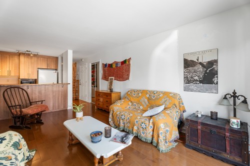 Living Room - 1-2162 Av. Bourbonnière, Montréal (Mercier/Hochelaga-Maisonneuve), QC 