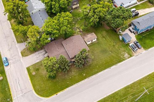 418 Netley Ave, Selkirk, MB 