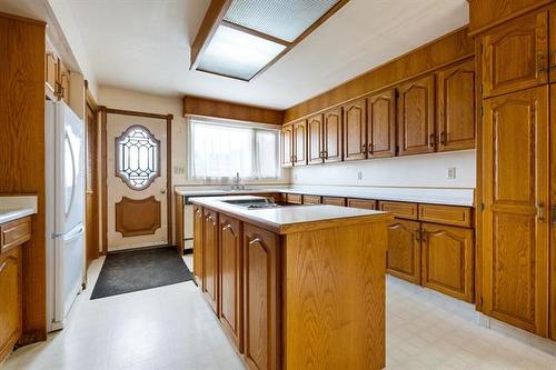 418 Netley Ave, Selkirk, MB 