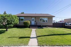 1187 Mountain AVE  Winnipeg, MB R2X 1E3