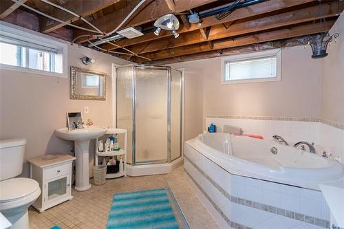 1187 Mountain Ave, Winnipeg, MB 