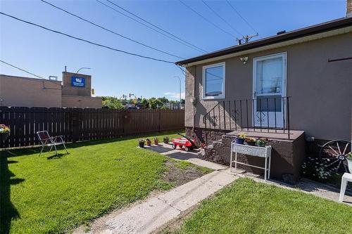 1187 Mountain Ave, Winnipeg, MB 