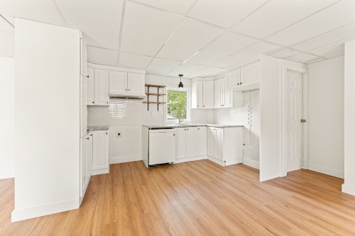 Cuisine - 1098 Ch. De Knowlton, Lac-Brome, QC 