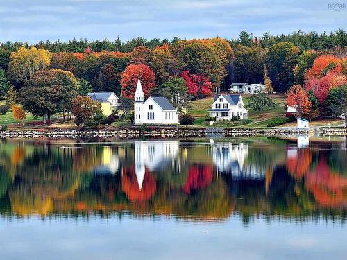 2383 Highway 331, West Lahave, NS 